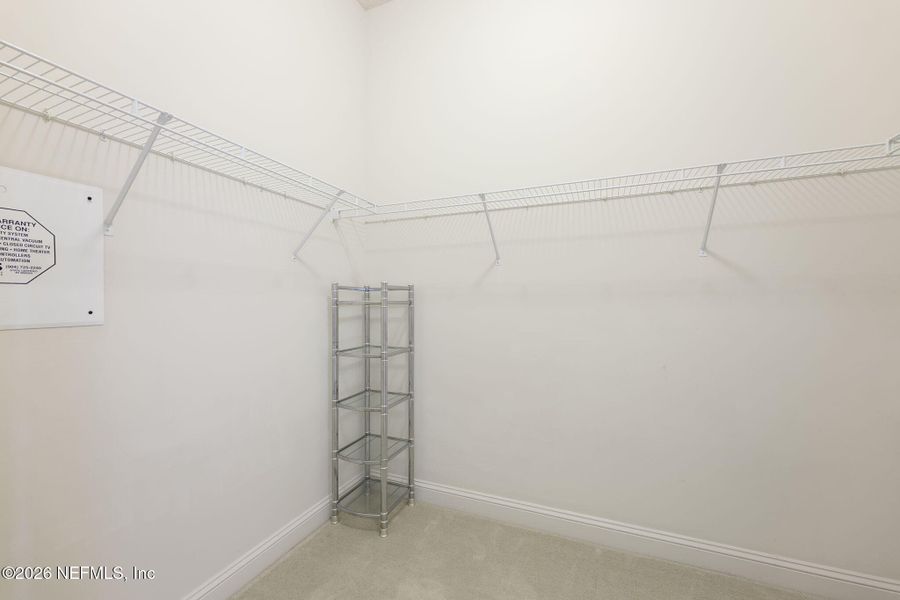 Spacious, unfurnished interior of a new home in , Jacksonville (Image 21).