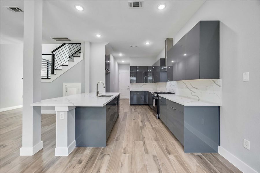 Image 17 of a home in .