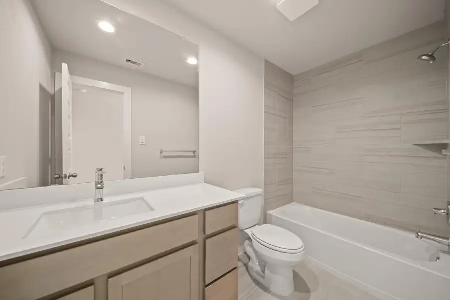 Furnished interior view inside a new home in Barton Creek Ranch, Conroe (Image 6). Furnished interior view inside a new home in Barton Creek Ranch, Conroe (Image 6).