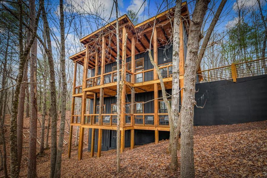 Image 82 of a home in .