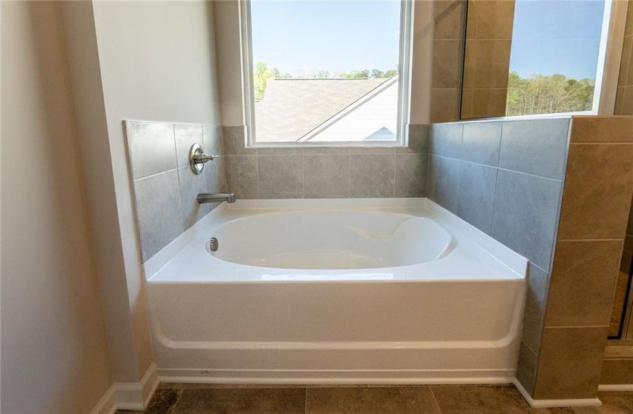 Furnished interior view inside a new home in Creekside Landing, Dallas (Image 7). Furnished interior view inside a new home in Creekside Landing, Dallas (Image 7).