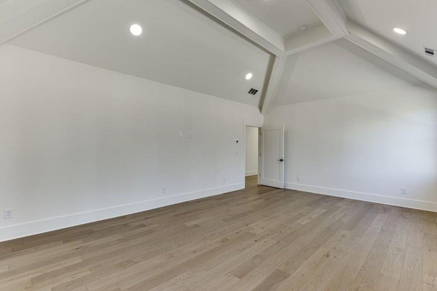 Spacious, unfurnished interior of a new home in , Buford (Image 39).