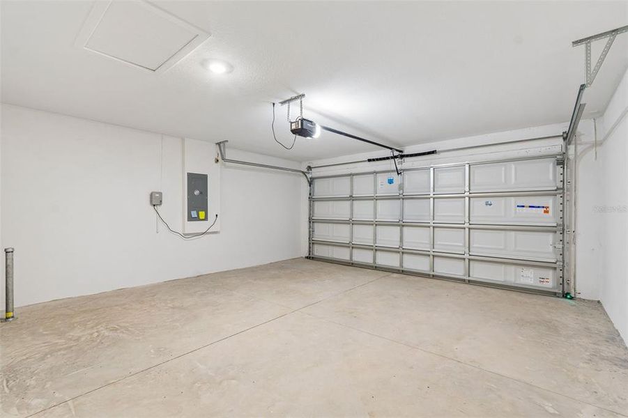 Spacious, unfurnished interior of a new home in Abbey Glen, Dade City (Image 89). Spacious, unfurnished interior of a new home in Abbey Glen, Dade City (Image 89).