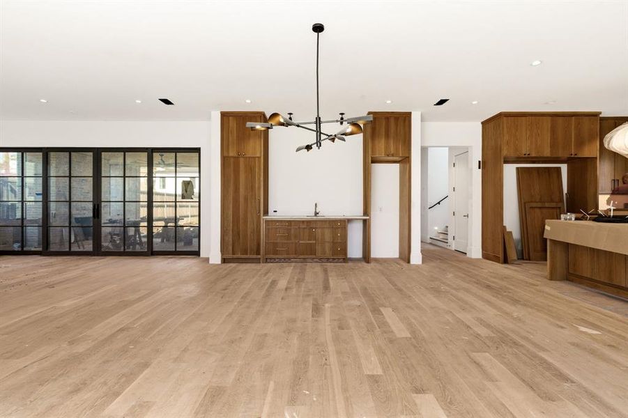 Spacious, unfurnished interior of a new home in , Dallas (Image 19).