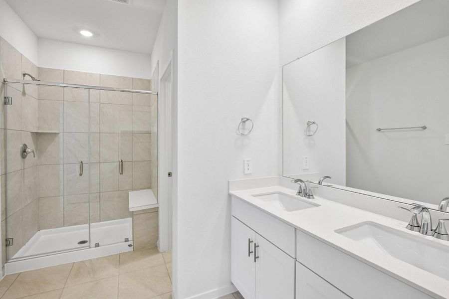 Furnished interior view inside a new home in Kemah Crossing - City Series, Kemah (Image 26).