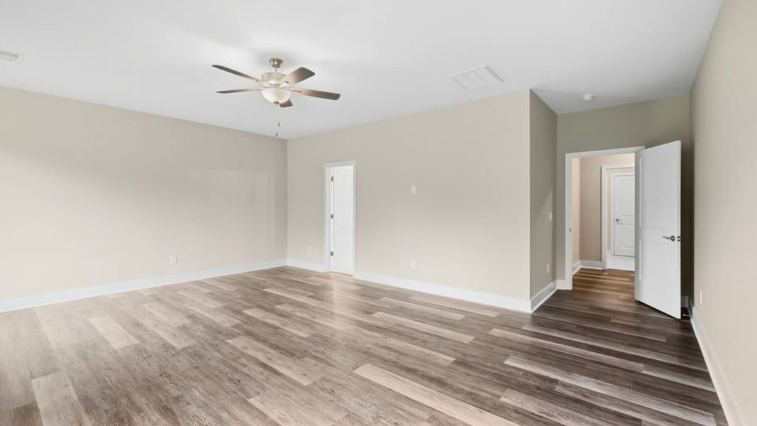 Spacious, unfurnished interior of a new home in Pinebrook, Woodruff (Image 35). Spacious, unfurnished interior of a new home in Pinebrook, Woodruff (Image 35).