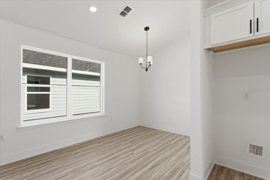 Spacious, unfurnished interior of a new home in Kirkland Farms, Alachua (Image 19).