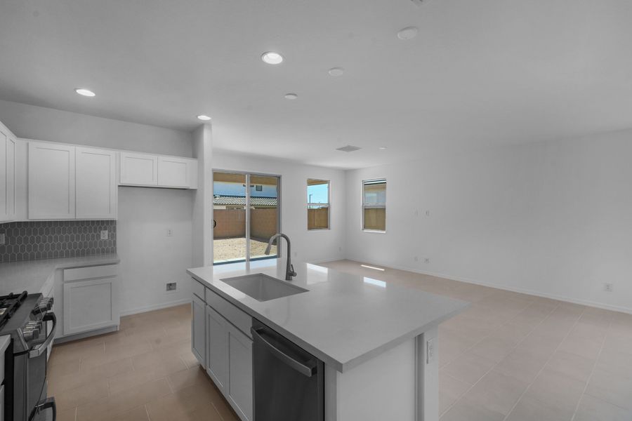 Furnished interior view inside a new home in Artisan at Asante Discovery Collection, Surprise (Image 16). Furnished interior view inside a new home in Artisan at Asante Discovery Collection, Surprise (Image 16).