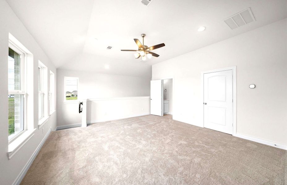 Spacious, unfurnished interior of a new home in Bridgeland 60′, Cypress (Image 38).