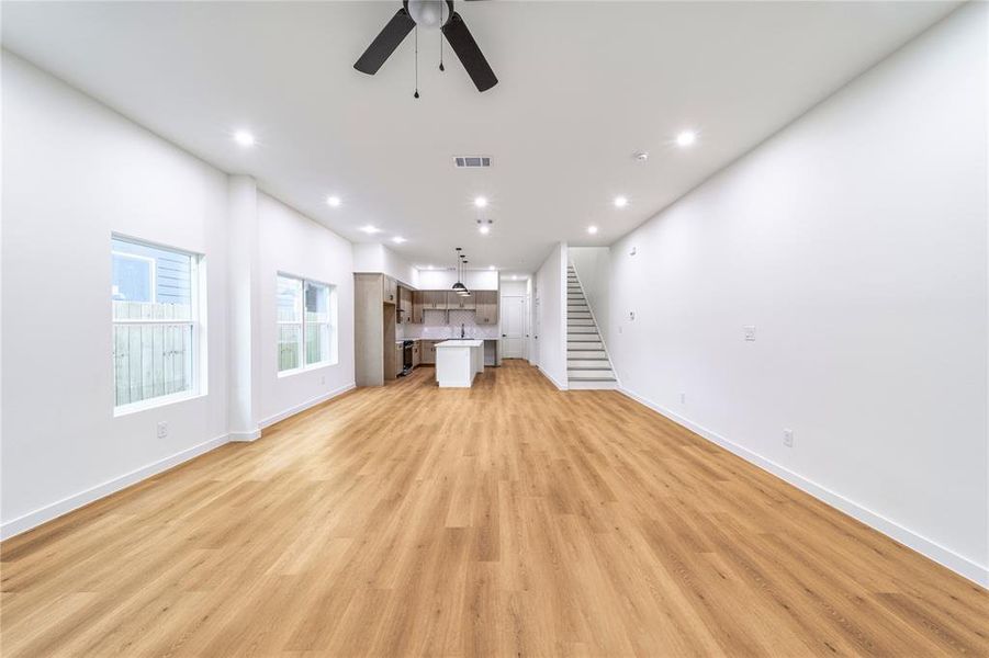 Spacious, unfurnished interior of a new home in , Dallas (Image 14).