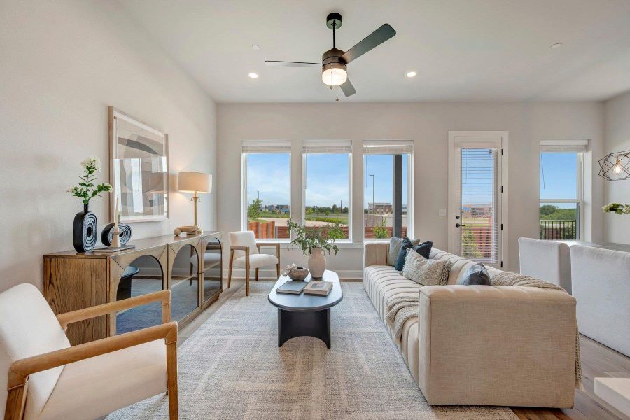 Family Room (Staged)