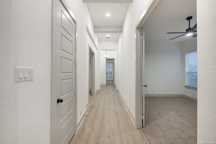 Spacious, unfurnished interior of a new home in Mesa Western, Cibolo (Image 40). Spacious, unfurnished interior of a new home in Mesa Western, Cibolo (Image 40).