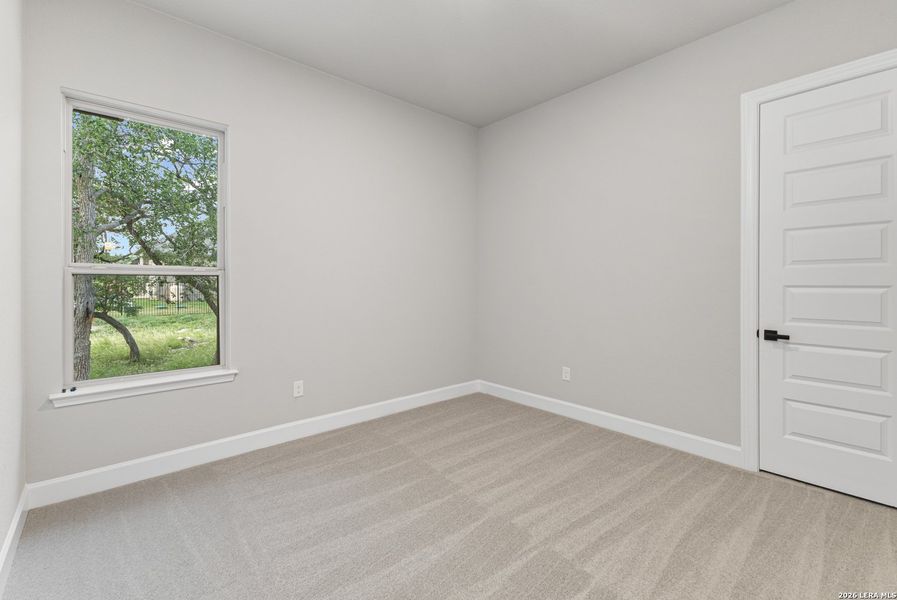 Spacious, unfurnished interior of a new home in Potranco Acres, Castroville (Image 19).