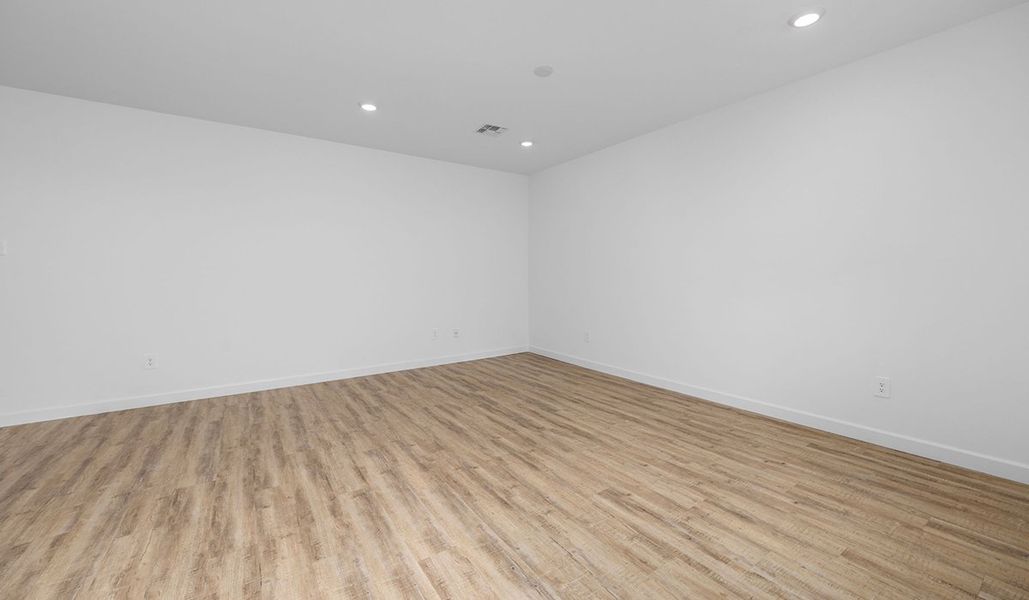 Representative unfurnished interior of a home built from the Elm - C30E by D.R. Horton in Redford Estates, Tucson (Image 20).