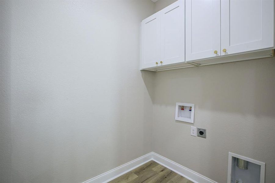 Image 33 of a home in .