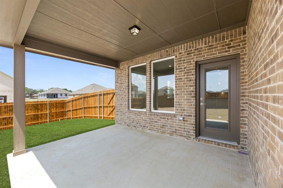 Crockett Plan Covered Patio by Ashton Woods