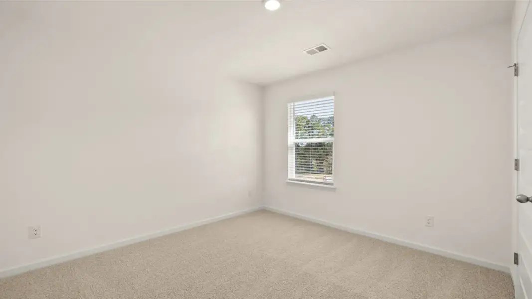 Spacious, unfurnished interior of a new home in The Highlands at Cedar Hill Landing, Navassa (Image 21).
