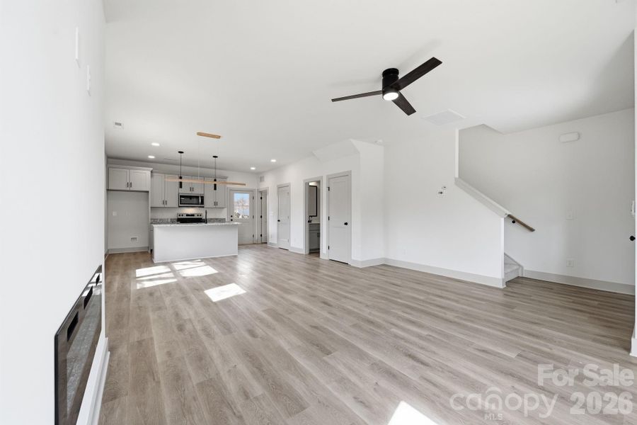 Spacious, unfurnished interior of a new home in , Monroe (Image 23).