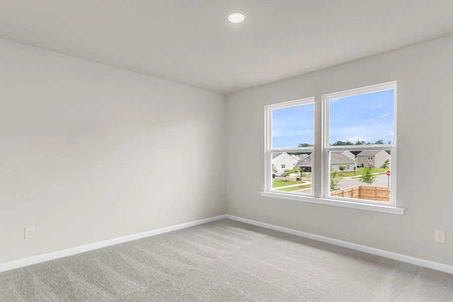 Spacious, unfurnished interior of a new home in Watson Hill, Summerville (Image 27).