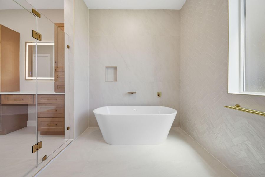 Furnished interior view inside a new home in , Tomball (Image 7).