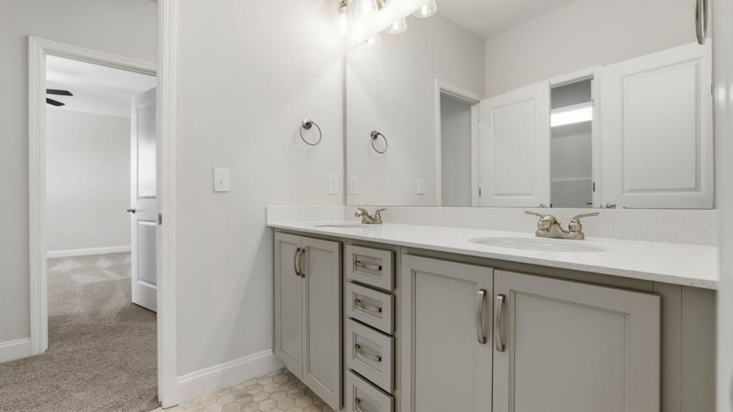 Furnished interior view inside a new home in Alder Pond, Campobello (Image 10).