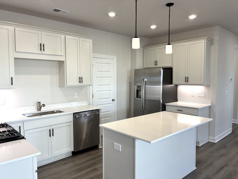 Furnished interior view inside a new home in Holly Ridge, Greenville (Image 9).