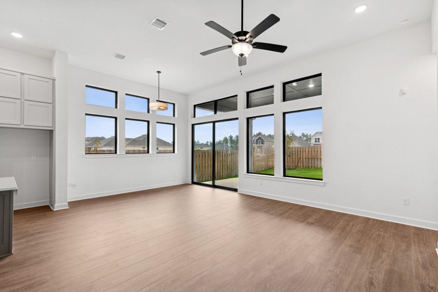 Spacious, unfurnished interior of a new home in Colton 45' Homesites, Todd Mission (Image 21). Spacious, unfurnished interior of a new home in Colton 45' Homesites, Todd Mission (Image 21).