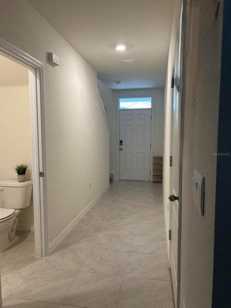 Spacious, unfurnished interior of a new home in , Davenport (Image 15).