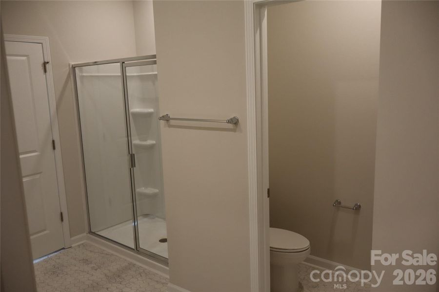 Walk in Shower and water closet