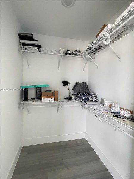 Spacious, unfurnished interior of a new home in , Florida City (Image 50).