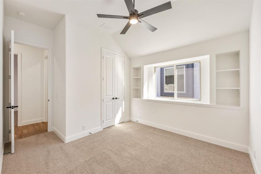 Spacious, unfurnished interior of a new home in Bear Creek Classic 60, Lavon (Image 31). Spacious, unfurnished interior of a new home in Bear Creek Classic 60, Lavon (Image 31).