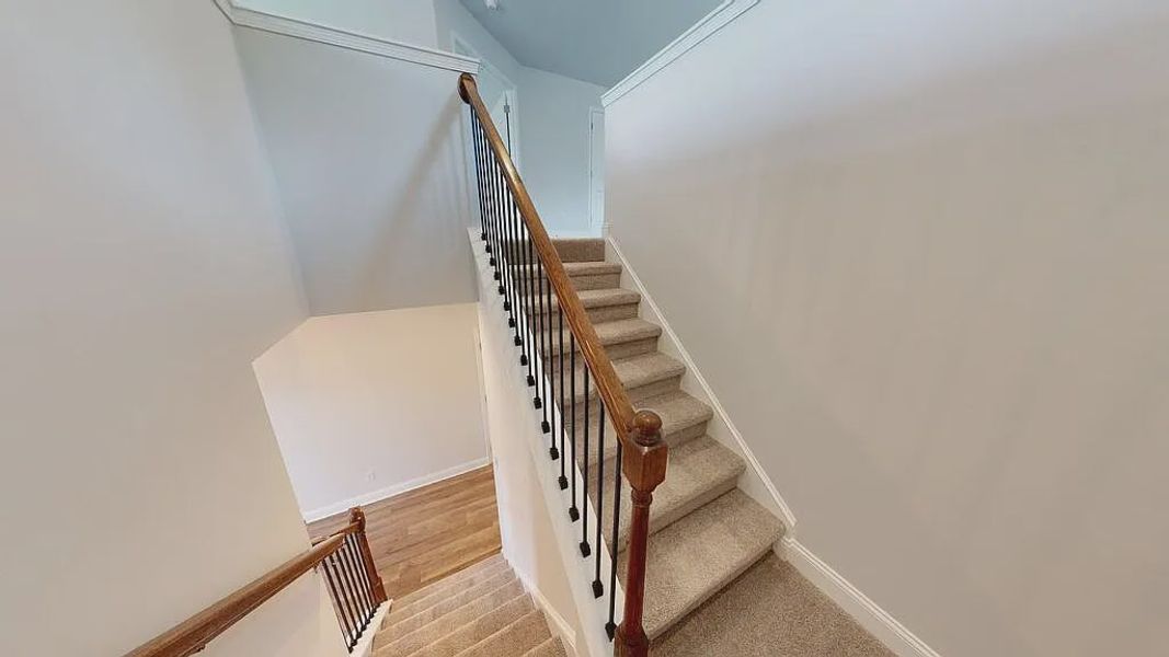 Spacious, unfurnished interior of a new home in Mirror Lake at South Harbour, Villa Rica (Image 8).