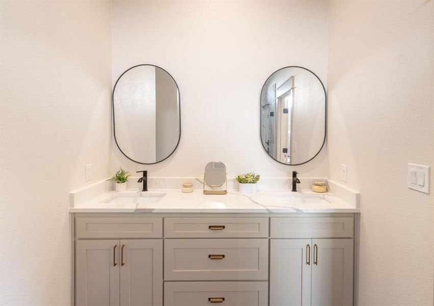 Furnished interior view inside a new home in , Fort Worth (Image 10).