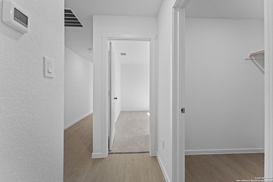 Spacious, unfurnished interior of a new home in Friendship Oaks, Fredericksburg (Image 24).