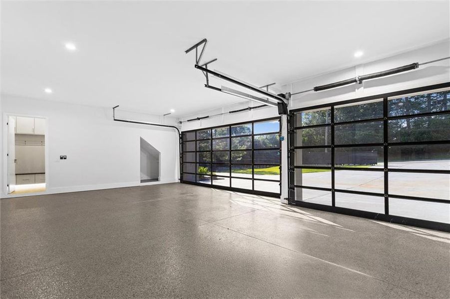 Spacious, unfurnished interior of a new home in , Sugar Hill (Image 94).