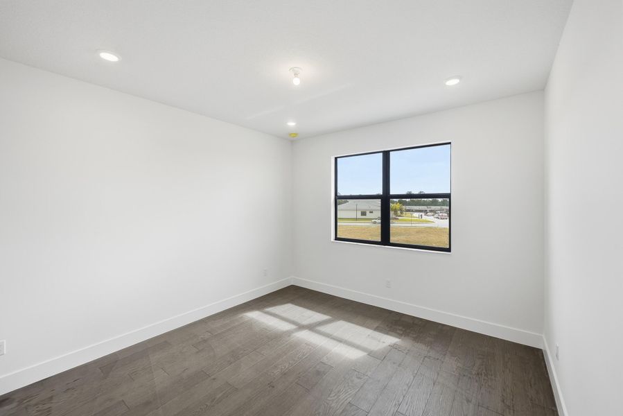 74-print-10140-royal-ascot-avenue