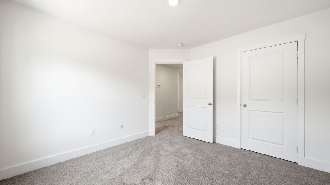 Spacious, unfurnished interior of a new home in Cherokee Crossing, Kodak (Image 16). Spacious, unfurnished interior of a new home in Cherokee Crossing, Kodak (Image 16).