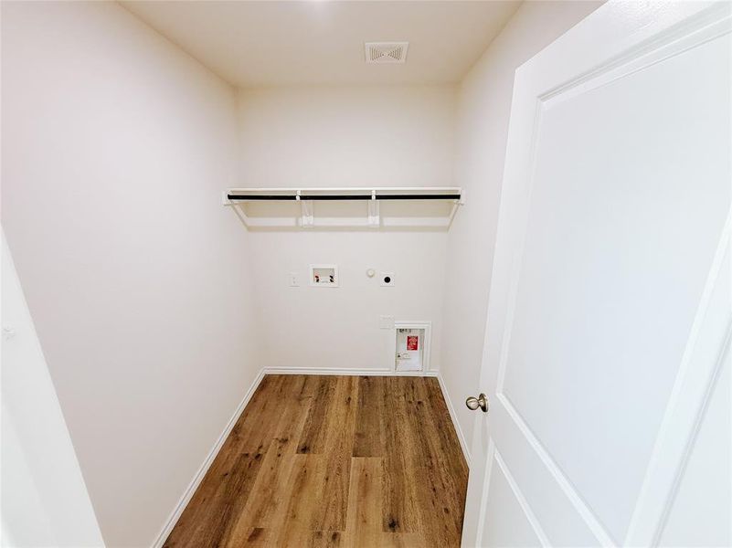 Spacious, unfurnished interior of a new home in Stonehaven, Caddo Mills (Image 24).