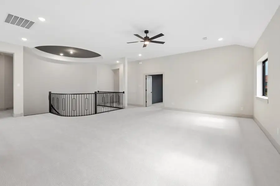 Representative unfurnished interior of a home built from the Westwood by Landon Homes in Dominion Estates, Frisco (Image 25).