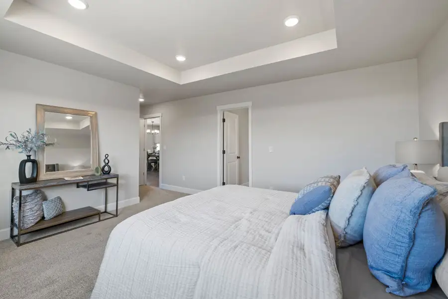 Representative furnished interior of a home built from the Aspen - IronHorse by MonteVista Homes in IronHorse, Prineville (Image 8).