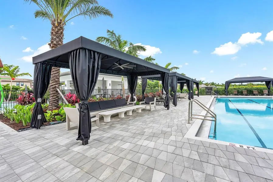 Clubhouse Pool Clubhouse Pool