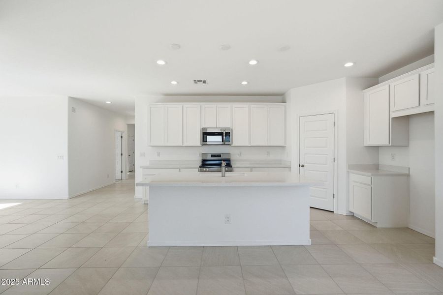 10-web-or-mls-010_ListerPros (1) 10-web-or-mls-010_ListerPros (1)