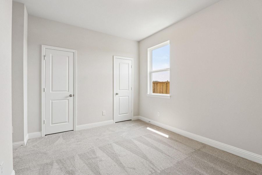 Spacious, unfurnished interior of a new home in Sienna 40', Missouri City (Image 16). Spacious, unfurnished interior of a new home in Sienna 40', Missouri City (Image 16).