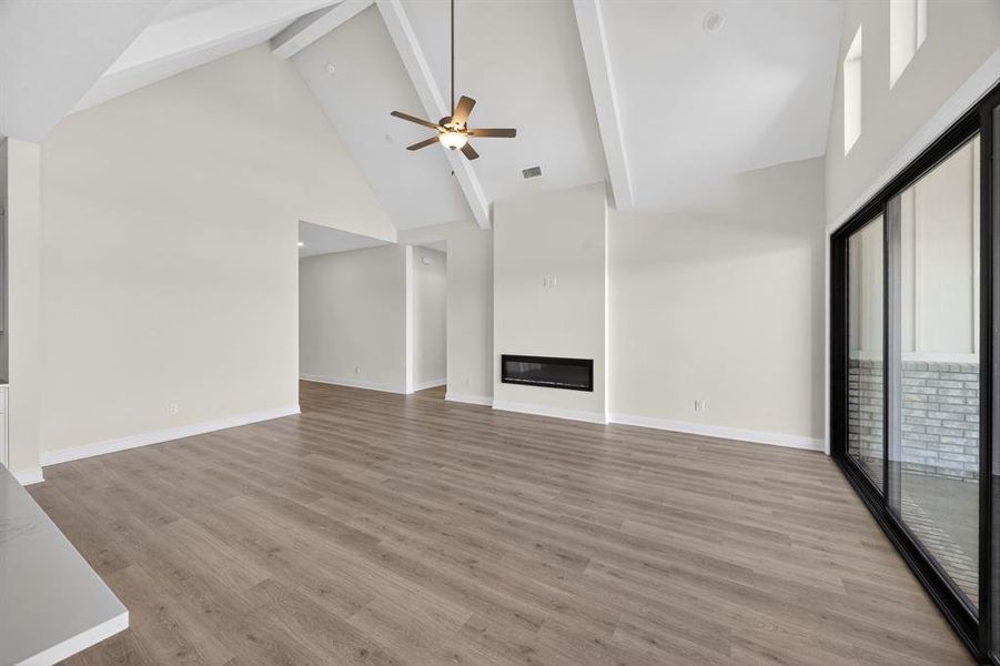 Spacious, unfurnished interior of a new home in Highland Crossing, Celina (Image 20).