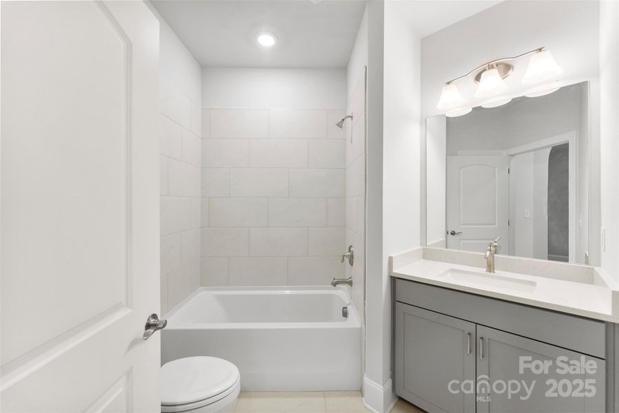 Furnished interior view inside a new home in The Courtyards on New Hope, Gastonia (Image 5).