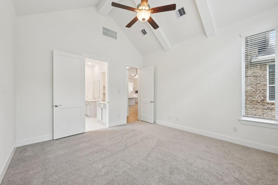 Spacious, unfurnished interior of a new home in Kresston, Montgomery (Image 34).