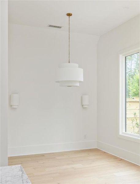 Spacious, unfurnished interior of a new home in , Chattahoochee Hills (Image 19).