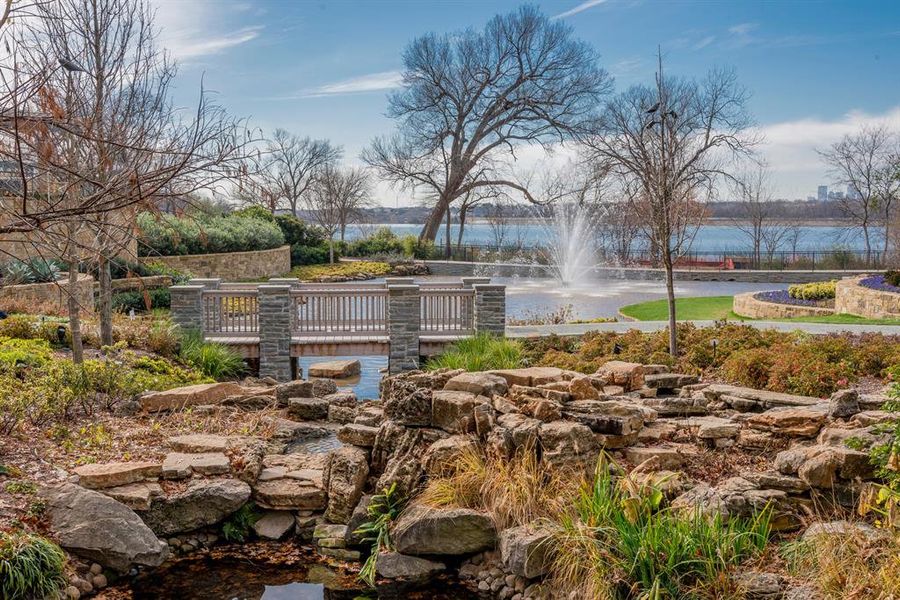 Community amenities in , Dallas (Image 4).