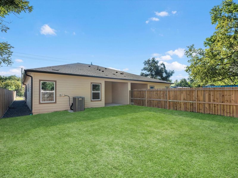 Private backyard for each unit Private backyard for each unit