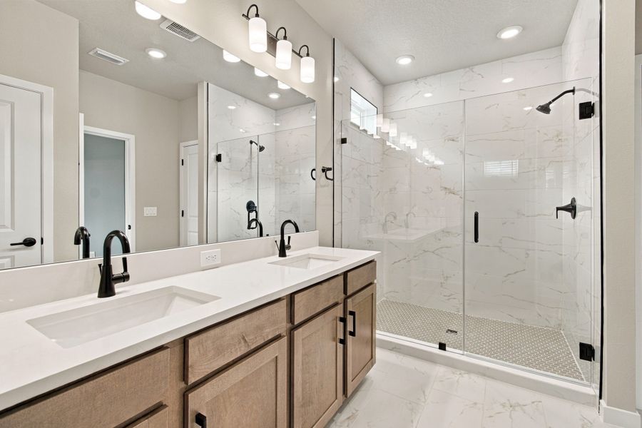Owner's Bath